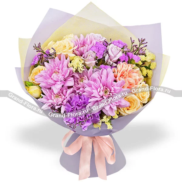 Версаль - букет из лунных гвоздик и хризантем