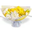 Солнечный остров - букет с желтыми кустовыми розами и хризантемой 2